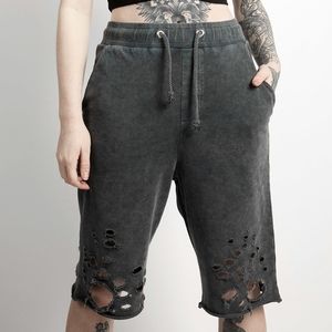 DISTURBIA shorts xs